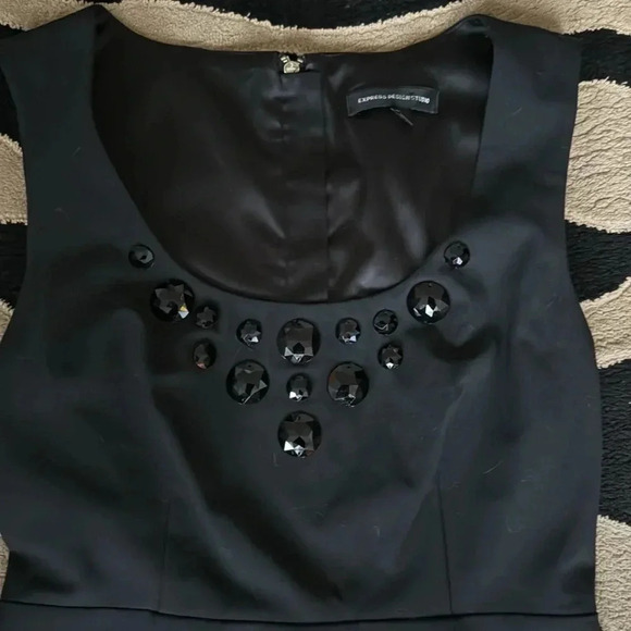 Express Dress - Picture 2 of 6